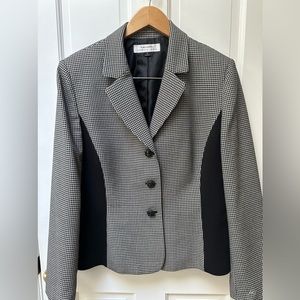 Tahiti ASL. Jacket and skirt. Excellent condition, lined, dry clean.